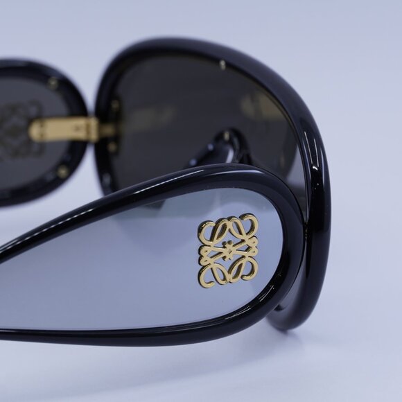 Loewe LW40108I 01C Sunglasses Black/Silver Shield Frame, Grey Lenses - Picture 6 of 11